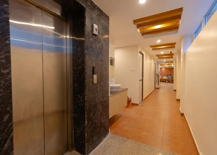 Hotel Atithi & 3*