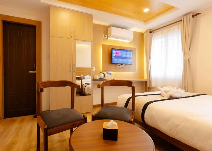 Hotel Atithi &
