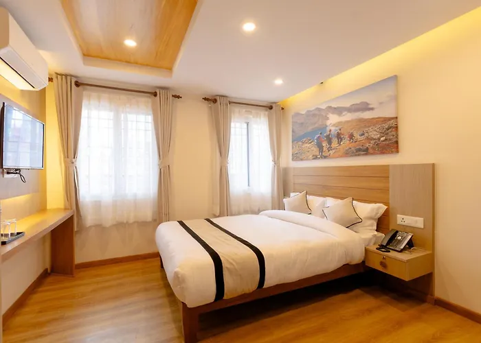 Hotel Atithi &